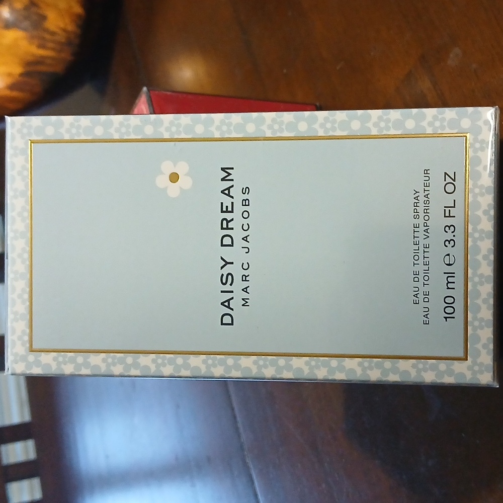 NWT MARC JACOBS DAISY DREAM